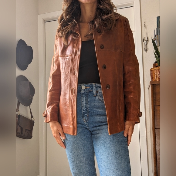 Gorgeous 70s Vintage Skin Gear Leather Jacket - Picture 2 of 14